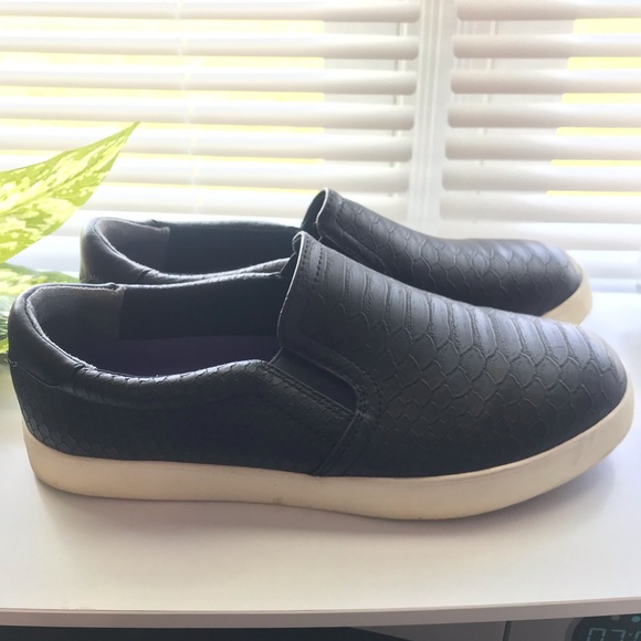 Dr. Scholl’s Madison Black Python Cool Fit memory foam slip ons - Picture 11 of 12